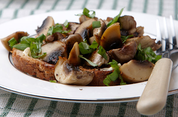 Chestnut Mushrooms on Toast