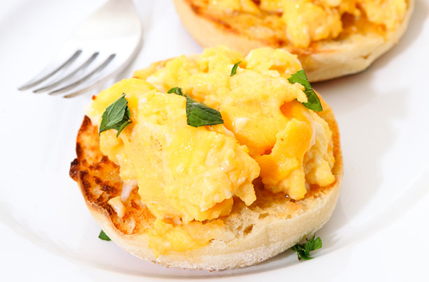 Muffins Topped with Scrambled Eggs