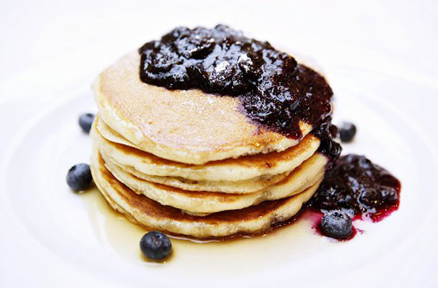 Pancakes with blueberry and cardamom compote