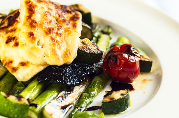 Grilled vegetables and haloumi salad