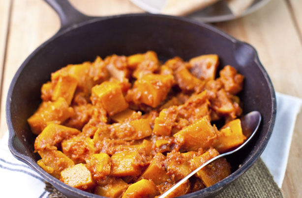 Pan-cooked pumpkin in rich tomato sauce