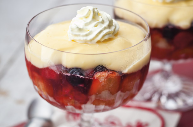Lower-fat fruit trifle