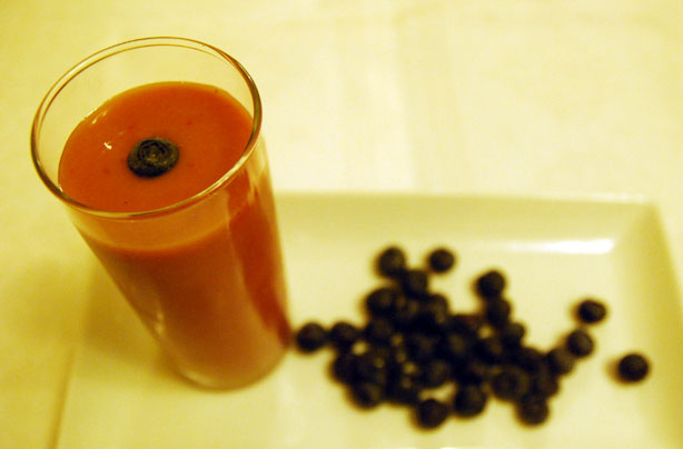 Blueberry and raspberry smoothie