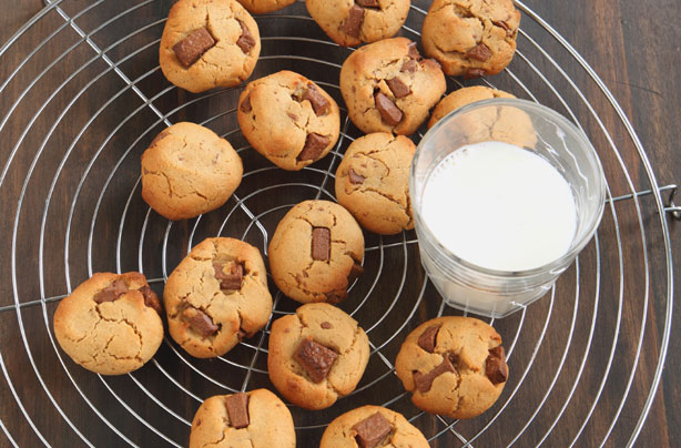 Peanut butter and choc chip cookies
