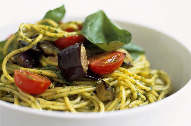 Aubergine and pesto spaghetti