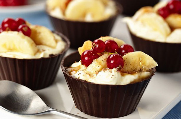 Banana chocolate cups