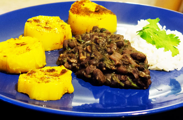 Spicy squash with black beans