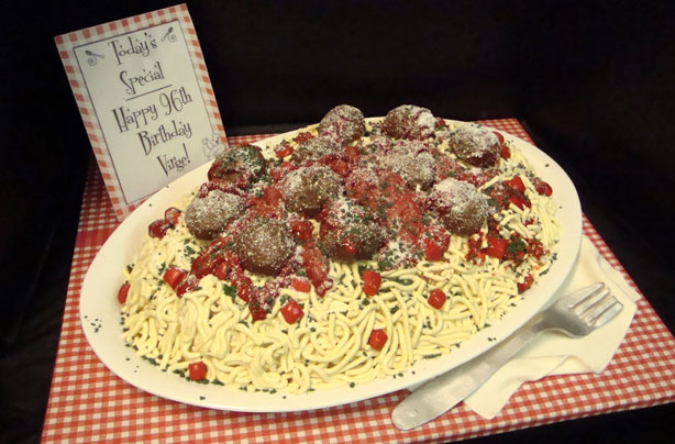 Spaghetti and meatballs cake Spaghetti and meatballs cake