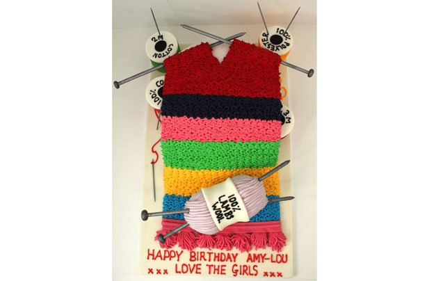 Knitting cake Knitting cake