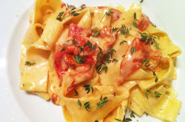 Goat?s cheese and oven-dried tomato pappardelle