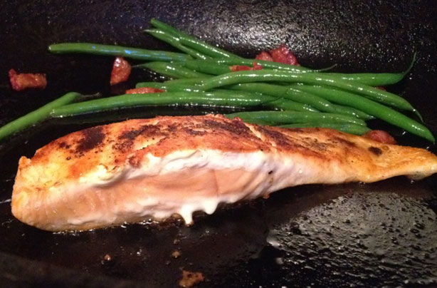 Pan-fried salmon with lemon and chilli crust