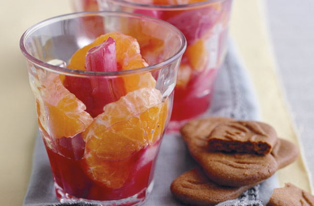 Don't miss out on dessert due to lack of time ? this recipe is ultra quick and utterly moreish. This rhubarb dessert is so economical and easy to prepare for friends and family.