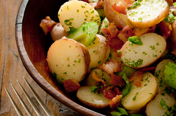 New potato and chilli salad