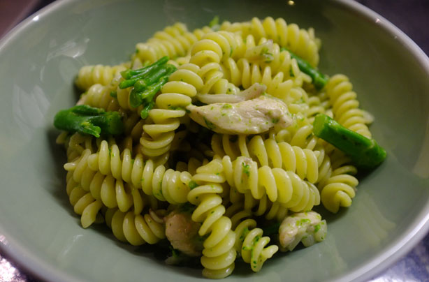 Chicken, broccoli and blue cheese pasta