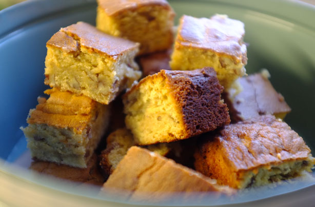 Pecan and banana blondies