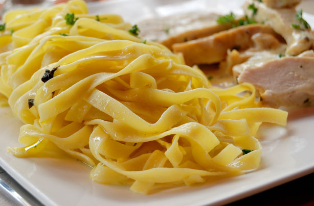 Pan fried chicken with lemon pasta