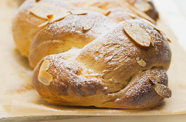 Sweet almond bread plait Sweet almond bread plait