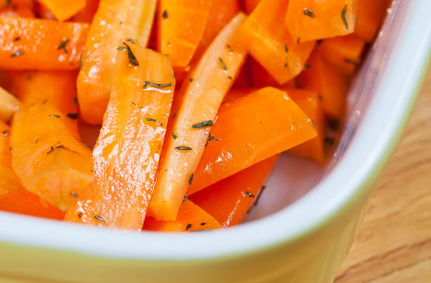 Honey glazed carrots with parsley