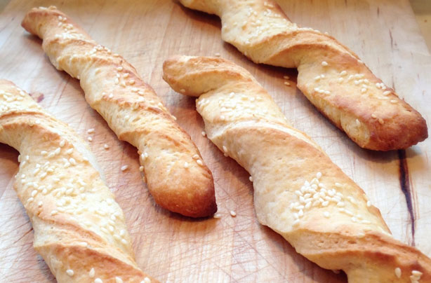 Sesame breadsticks
