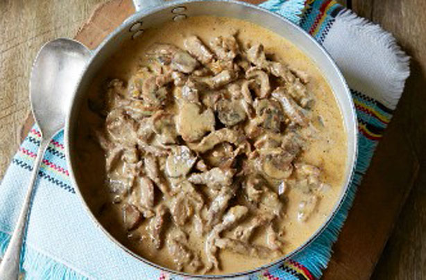 Dairy-free beef stroganoff
