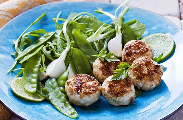 Mini chicken burgers