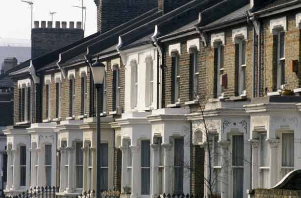 Rent spare room_terraced houses_credit_Photofusion_Rex Features
