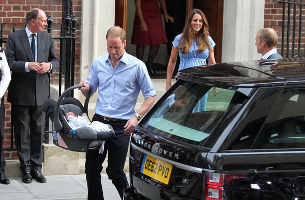 Kate Middleton and Prince William with the newborn Prince of Cambridge