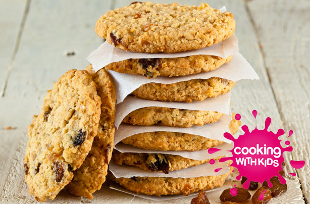 Make with kids: Oat raisin cookies Make with kids: Oat raisin cookies