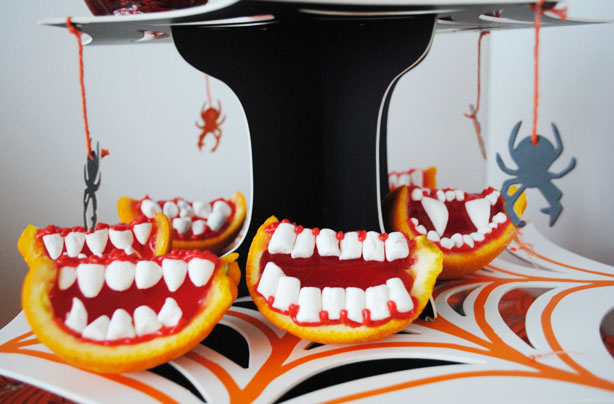 Vampire's bite jelly teeth