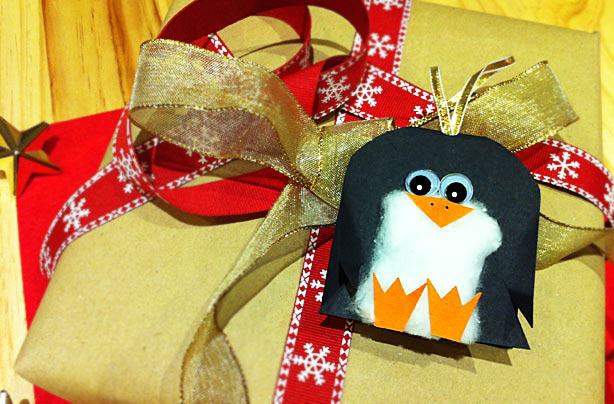 Patch the penguin gift tag Christmas craft