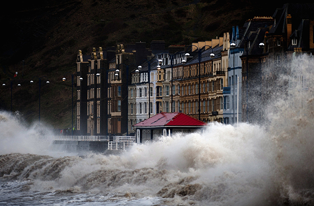 8 incredible storm pictures from January 2014