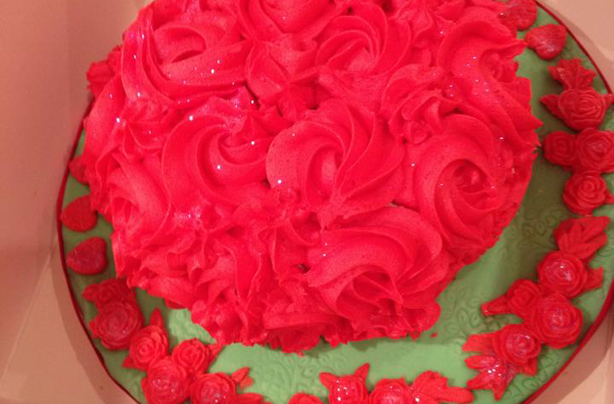 Raewyn Duggan First time at rose buttercream cake for Valentines day Raewyn Duggan First time at rose buttercream cake for Valentines day