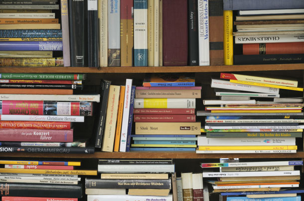 Reorganise bookshelves Reorganise bookshelves