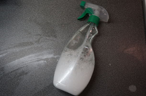 Homemade multi-purpose cleaning spray