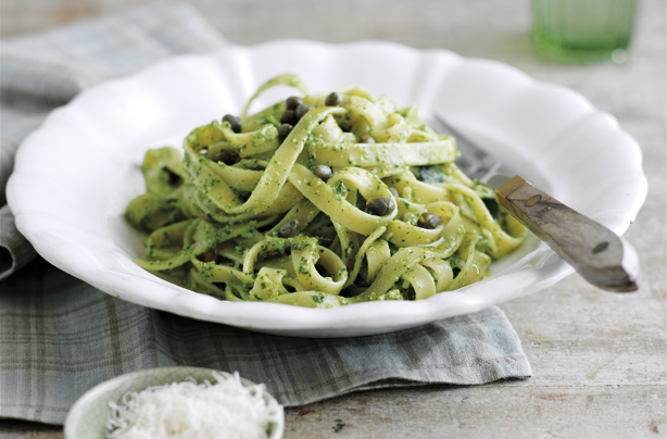 Watercress and walnut pesto with pasta Watercress and walnut pesto with pasta