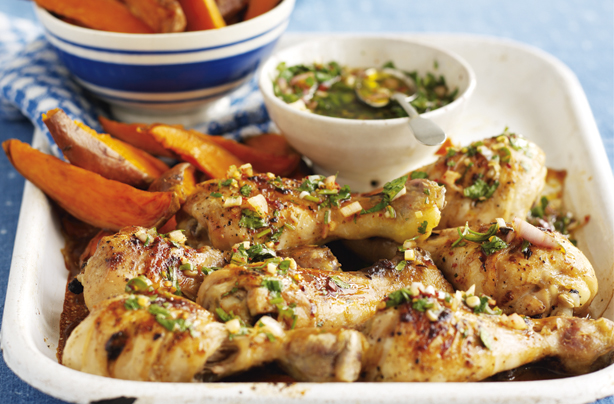 Chicken drumsticks with sweet potato wedges and chimichurri Chicken drumsticks with sweet potato wedges and chimichurri