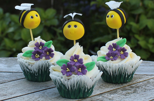 Bumble bee cake decorations - goodtoknow