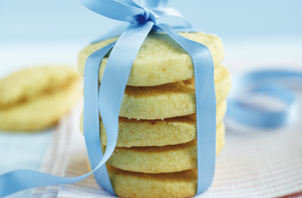 Gluten-free lemon shortbread rounds Gluten-free lemon shortbread rounds