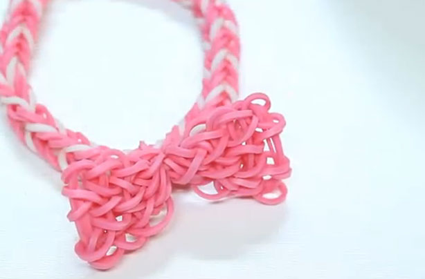 Loom band ideas: Loom band bow Loom band ideas: Loom band bow