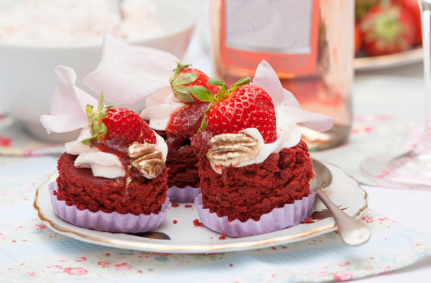 Summer rosé canapé cupcakes