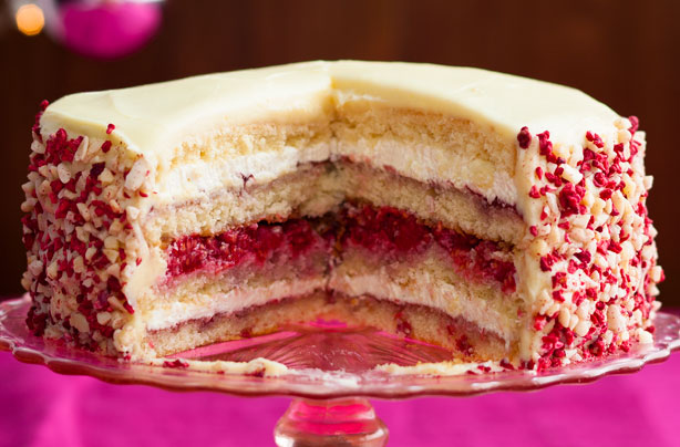 White chocolate and raspberry gateau White chocolate and raspberry gateau