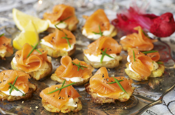 Crushed potatoes with smoked salmon toppers Crushed potatoes with smoked salmon toppers