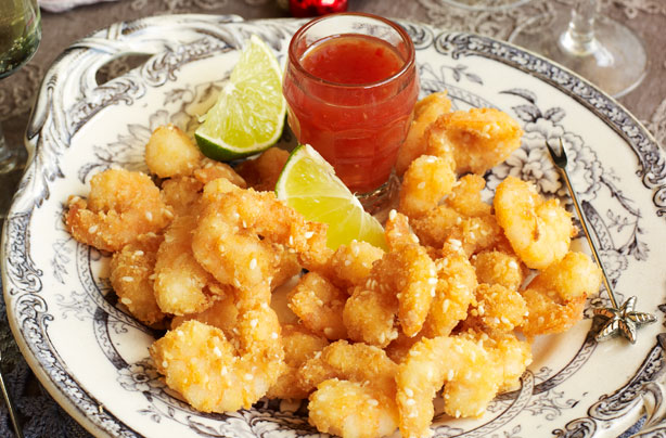 Crispy prawns with sweet chilli dip Crispy prawns with sweet chilli dip