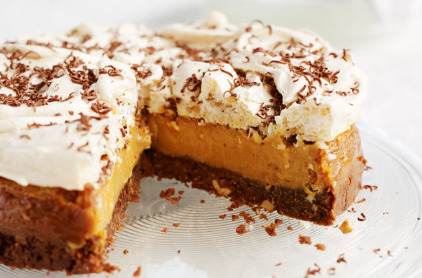 Salted caramel hazelnut meringue torte Salted caramel hazelnut meringue torte