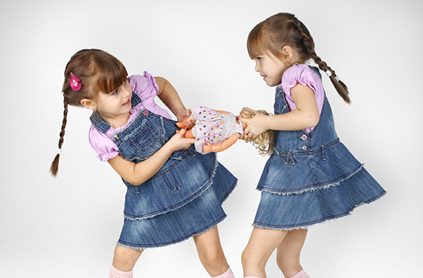 Fighting sisters