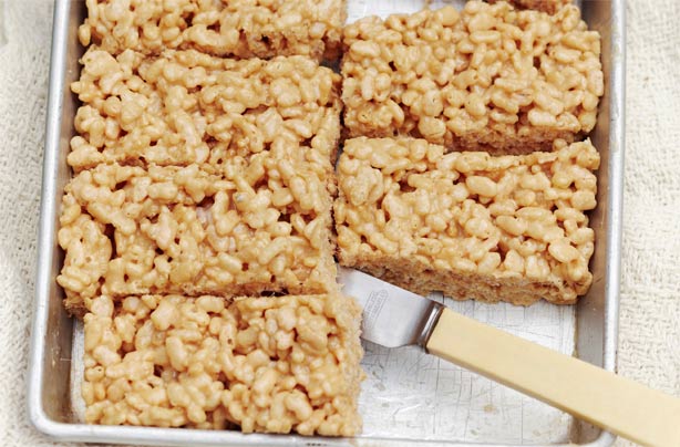 No-bake toffee krispie bars No-bake toffee krispie bars