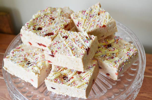 Custard cream bars Custard cream bars