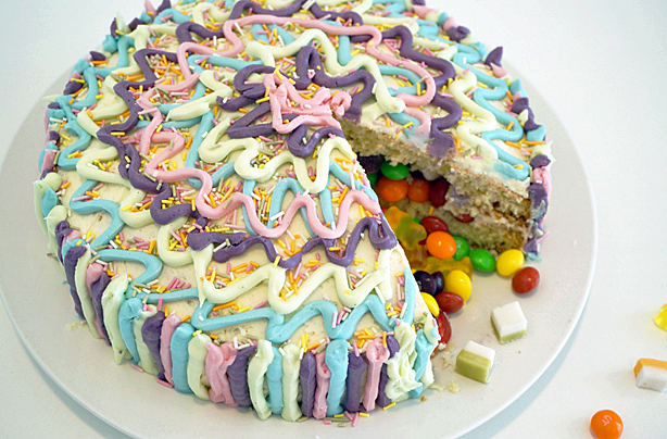 Pinata cake Pinata cake