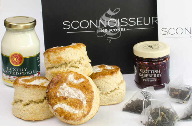 Christmas food hampers 2016 under £30 Christmas food hampers 2016 under £30