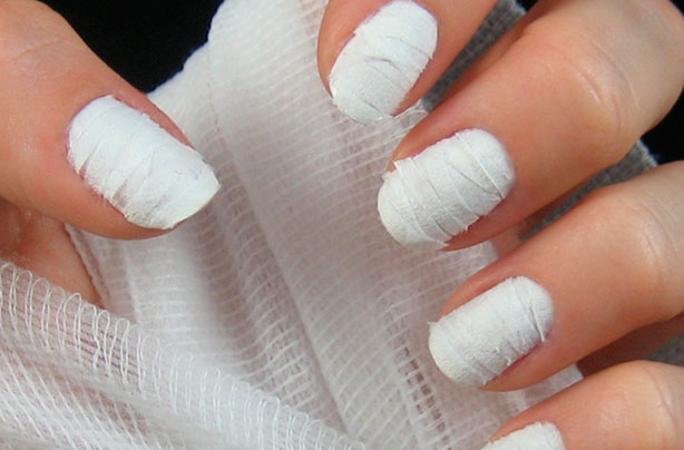 Halloween mummy nails Halloween mummy nails